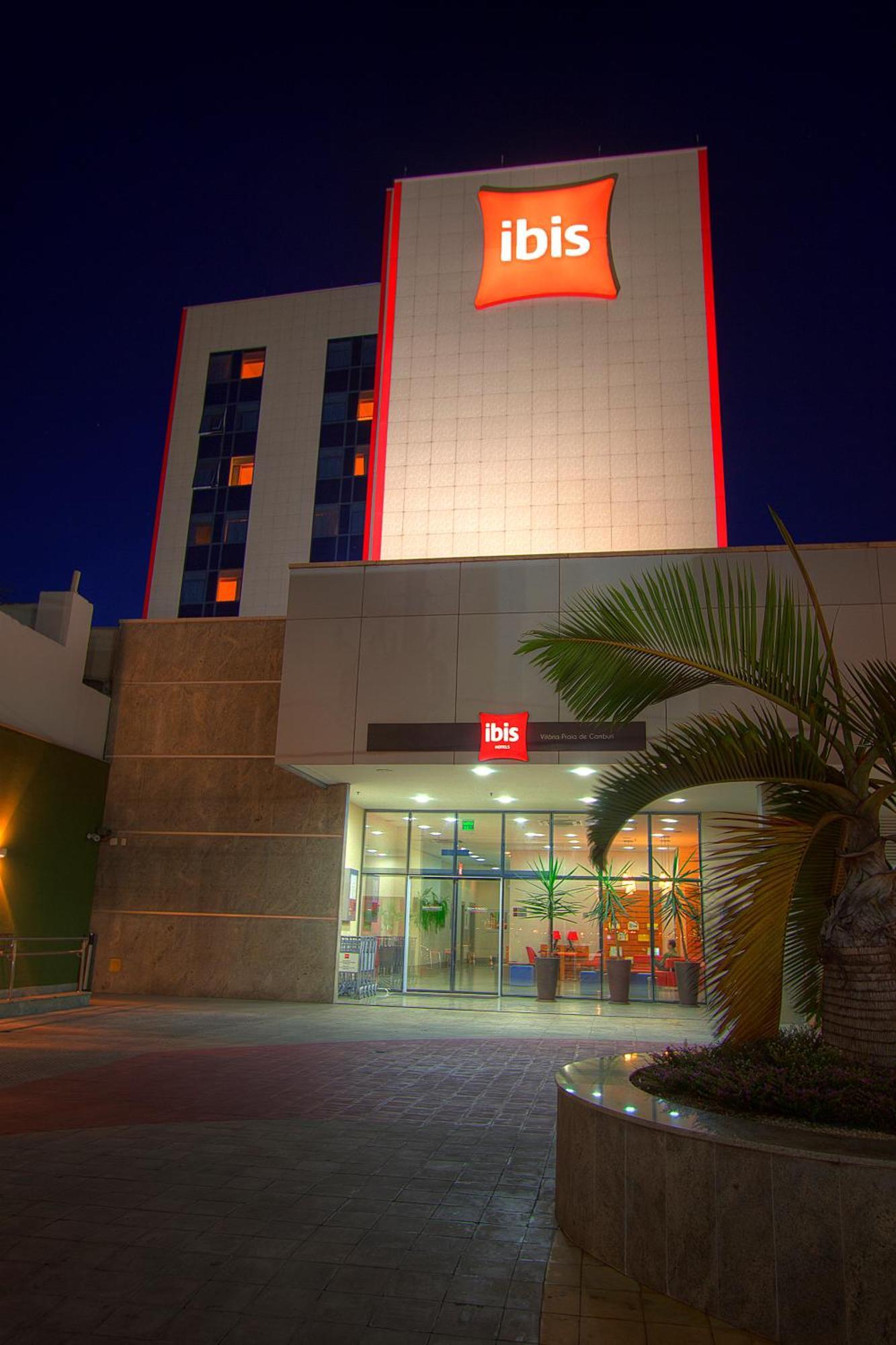 Ibis Vitoria Praia De Camburi Exterior foto