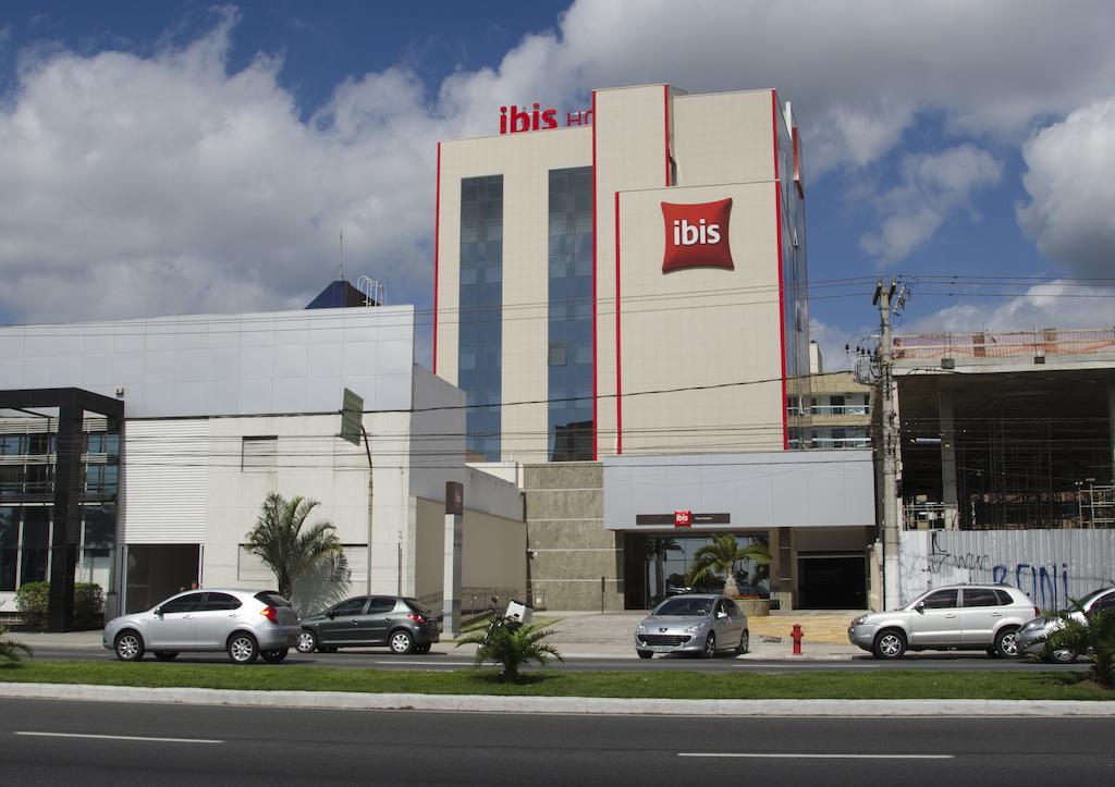 Ibis Vitoria Praia De Camburi Exterior foto